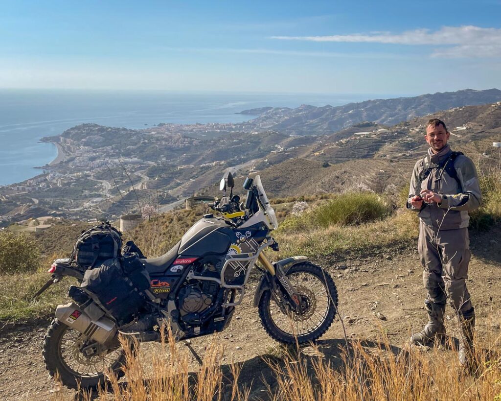 Yamaha T7 with the new MadMules rackless saddlebags.