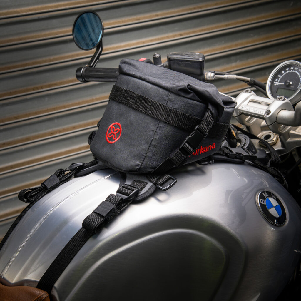 Turkana Gear Bullfrog 5L roll top tank bag. No zippers , waterproof and dustproof. Fit Triumph Cruisers, BMW R Nine T