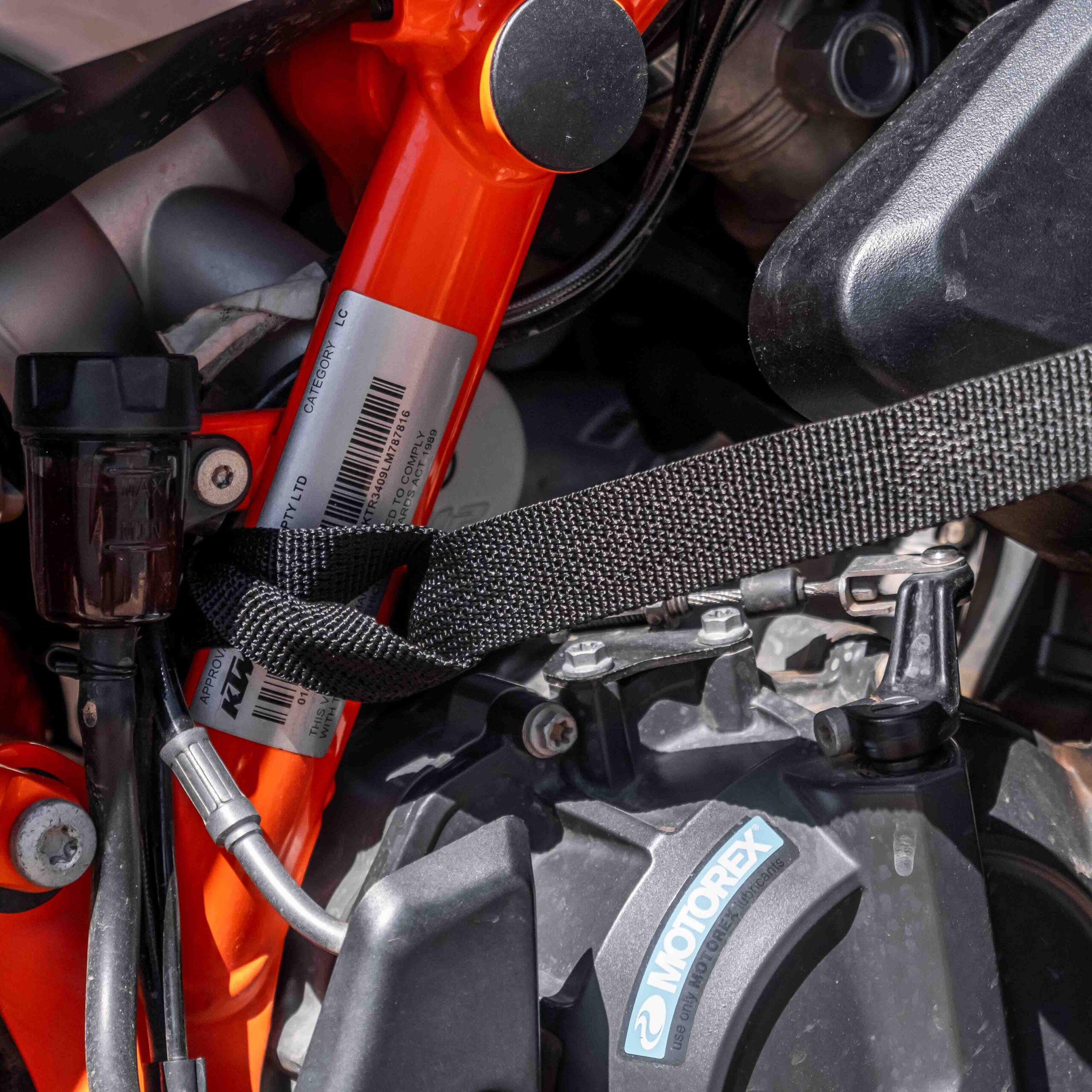 TurkanaGear_GeckoGrip_motorcycle_tank bag_harness_enduro_adventure_tail pack