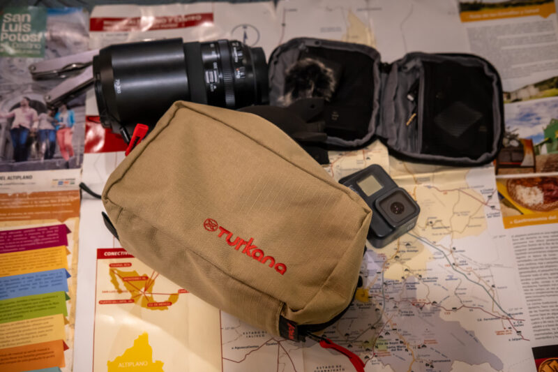 ChipCheeks™ travel packing cubes help you separately pack and organise your gear and clothes like a pro-globetrotter, whether it’s a weekend away or a multi-year continent-crossing trip.