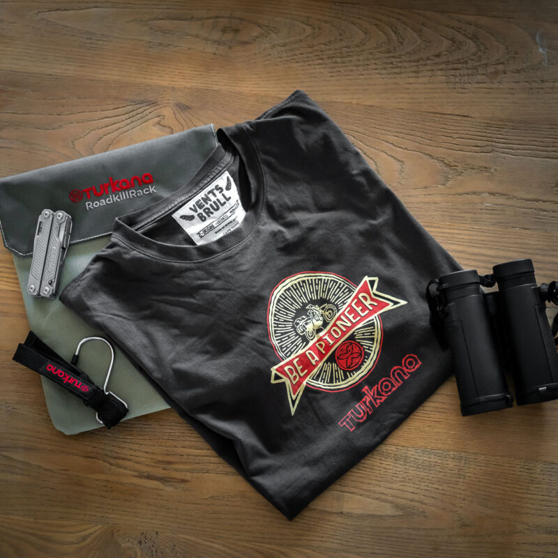 Adventure motorcycle travel, overlanding, camping and everyday exploration. One T-shirt. Thousands of kilometres. Countless stories.